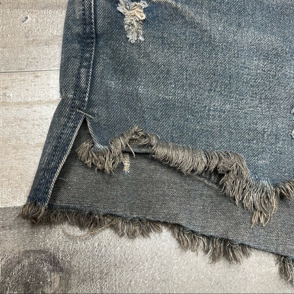 Free People Distressed Button Fly Black Jean Short size 27 - Picture 9 of 10